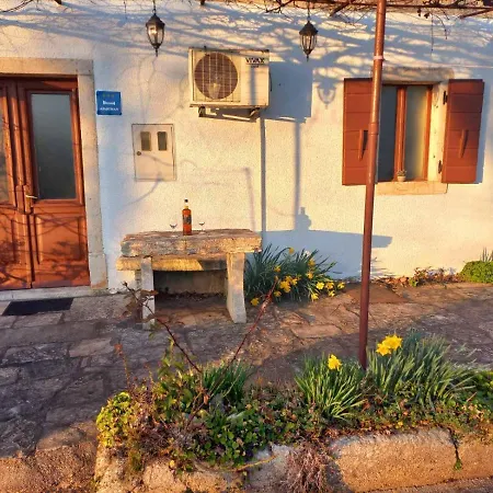 Apartment Gracijela Svetvincenat