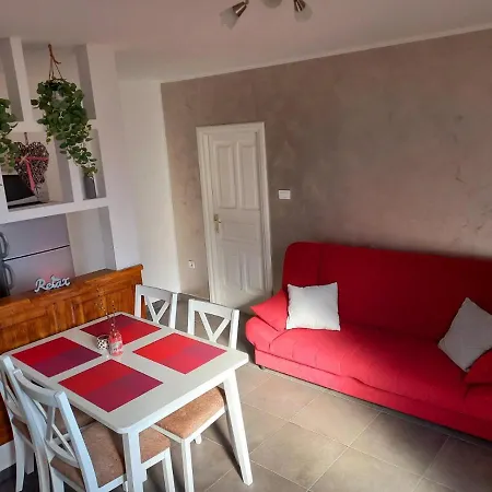 Gracijela Apartment *